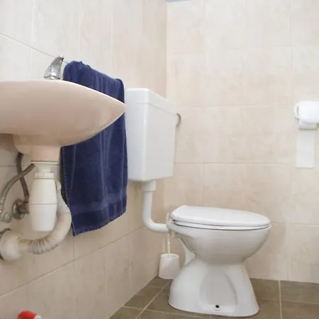 아파트 Spacious Robinson House Paloma Blanca, Sleeps 8 Dobropoljana