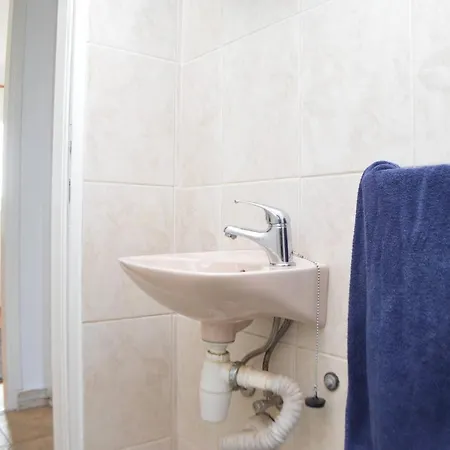 Spacious Robinson House Paloma Blanca, Sleeps 8 *
