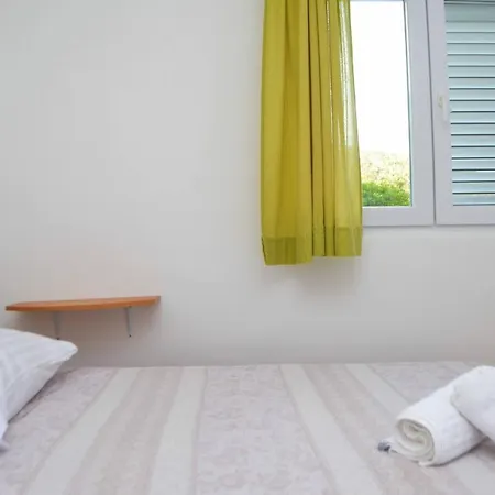 Apartamento Spacious Robinson House Paloma Blanca, Sleeps 8 *