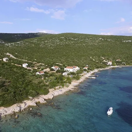 Apartmán Spacious Robinson House Paloma Blanca, Sleeps 8 *