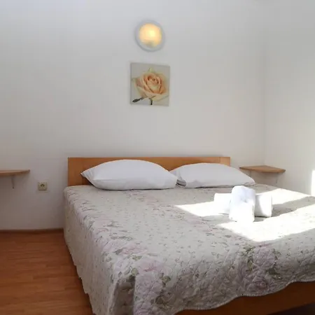 Spacious Robinson House Paloma Blanca, Sleeps 8 *